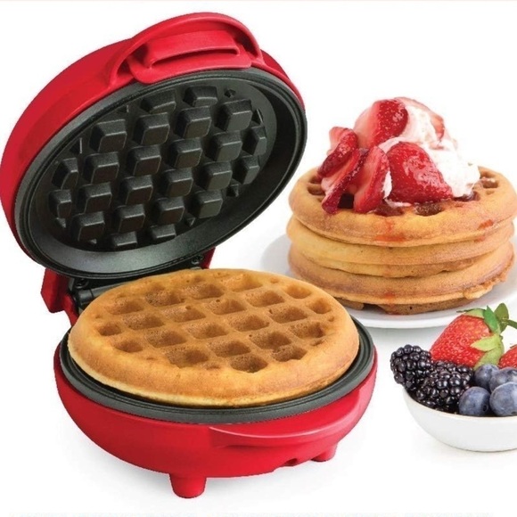 Nostalgia My Mini Waffle Maker Red - Picture 2 of 5